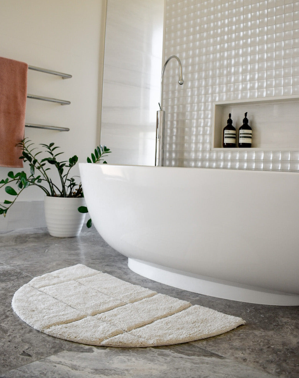 Arch Deco Bath Mat